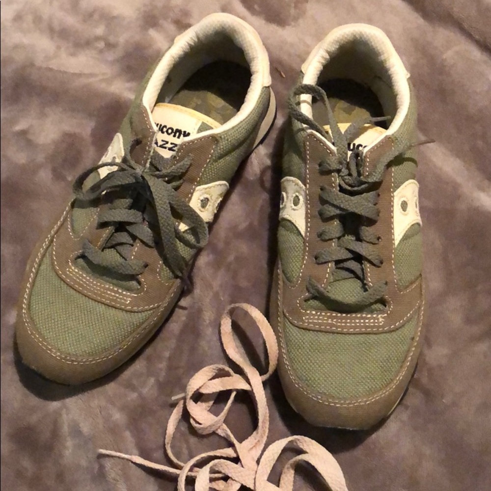 Saucony Jazz Olive Green Retro Sneakers